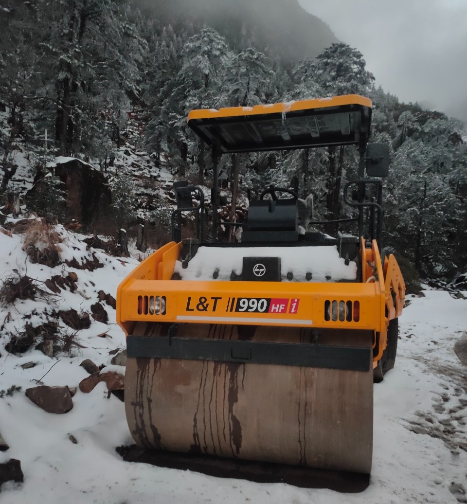 L&T Compactor 990HFi- durable compactor working in the most extreme conditions
